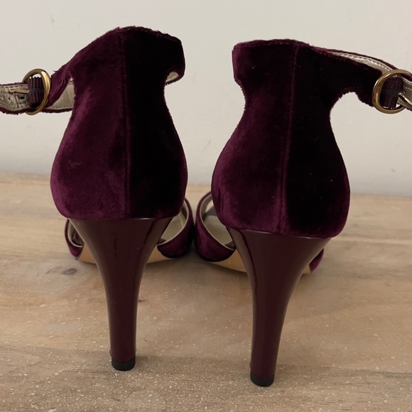 Anne Klein AK Sport - Picture 2 of 4